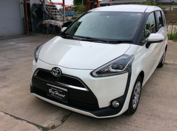 愛知県豊田市 トヨタ シエンタ Nsp170 キズ ヘコミ板金塗装修理事例 愛知県豊田市の車修理 板金塗装 全損修理工場のビックハート