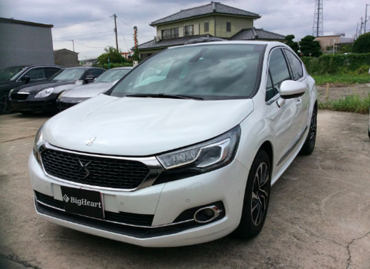 愛知県名古屋市 シトロエンds４ ドア修理 リアフェンダー修理事例 愛知県豊田市の車修理 板金塗装 全損修理工場のfix ビックハート