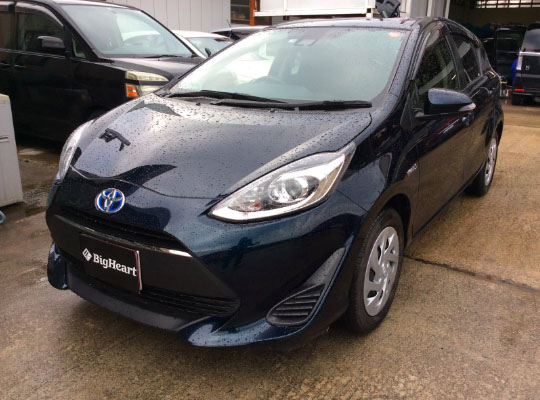 愛知県瀬戸市 トヨタ アクア 大破事故修理事例 愛知県豊田市の車修理 板金塗装 全損修理工場のfix